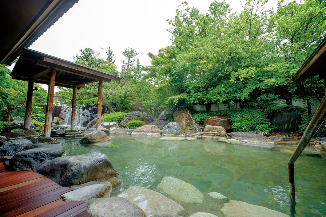 画像：三朝館庭の湯