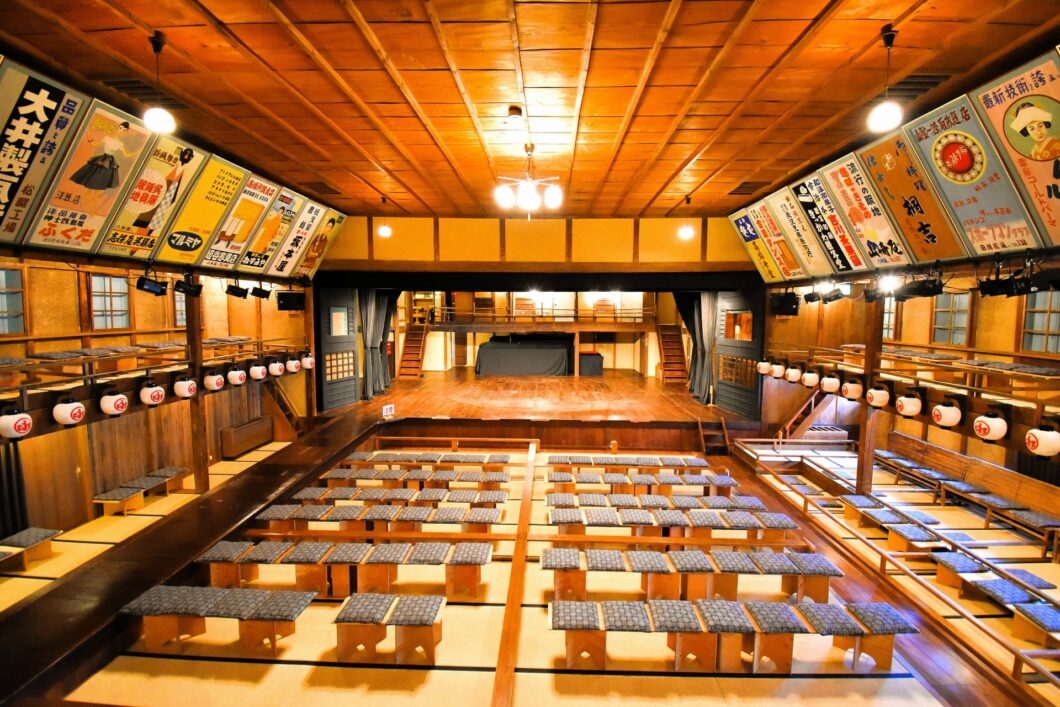出石町 永楽館