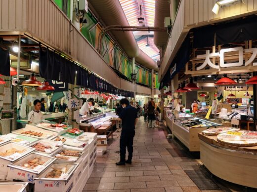 近江町市場 上通り